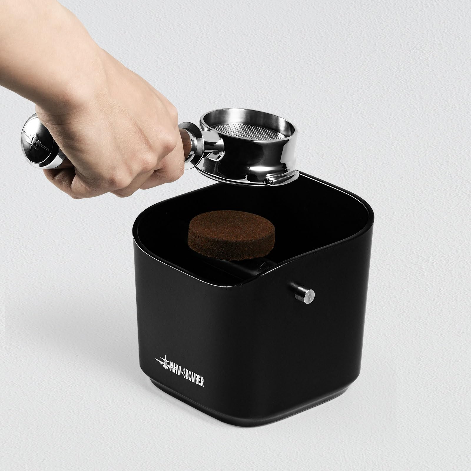 MHW-3BOMBER Cleaning Set for Coffee Bar/Counter, Includes an air Blower, a Knock Box and Four Towels - Image 5